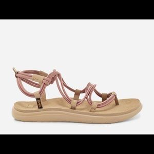 Teva Women’s Sandals. Size 9.